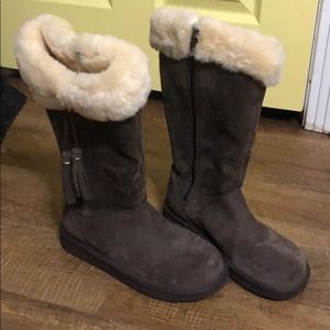Chocolate brown Uggs